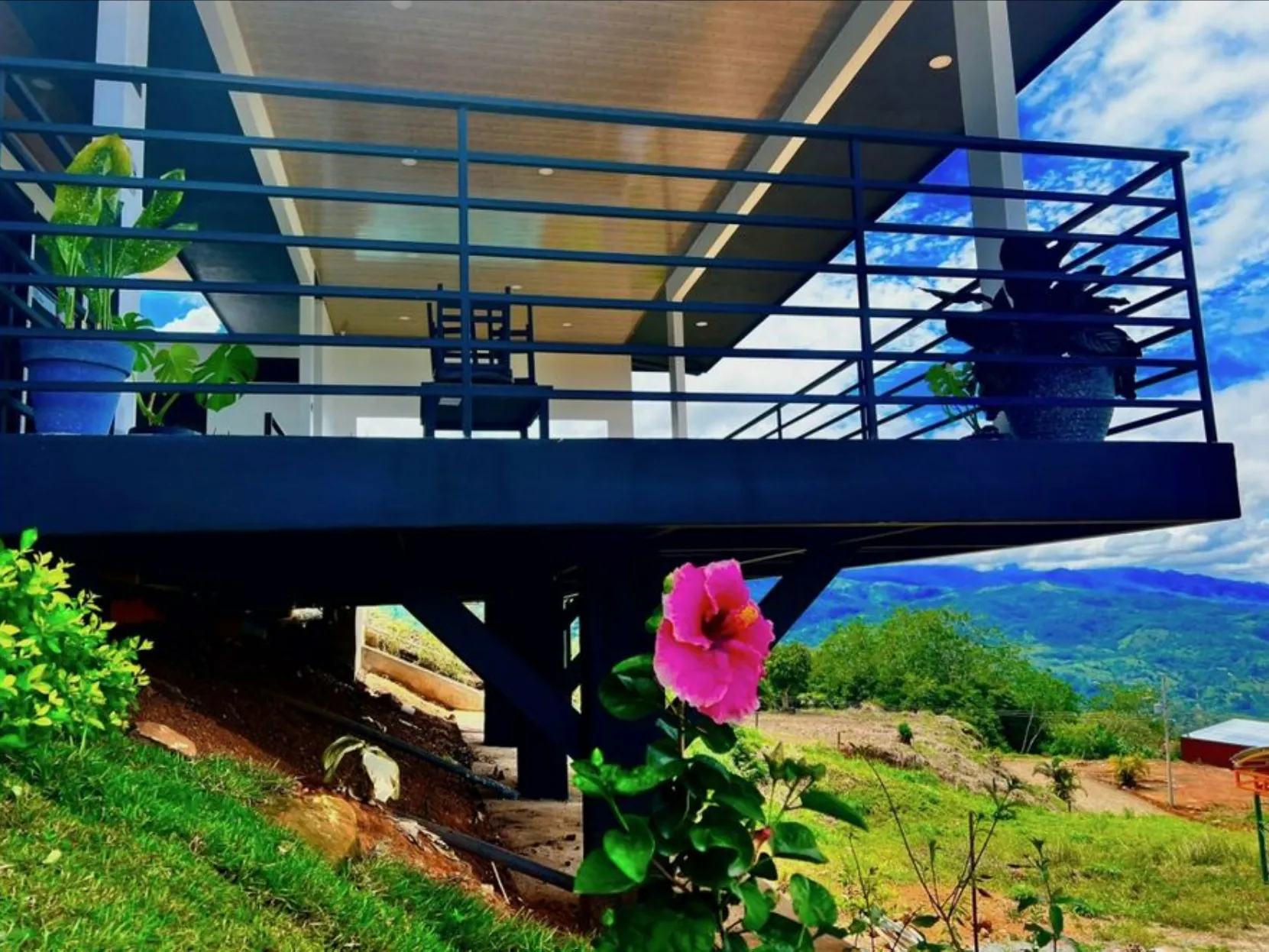 MODERN & ELEGANT HOUSE WITH CITY VIEW IN PEREZ ZELEDON, COSTA RICA - image 10