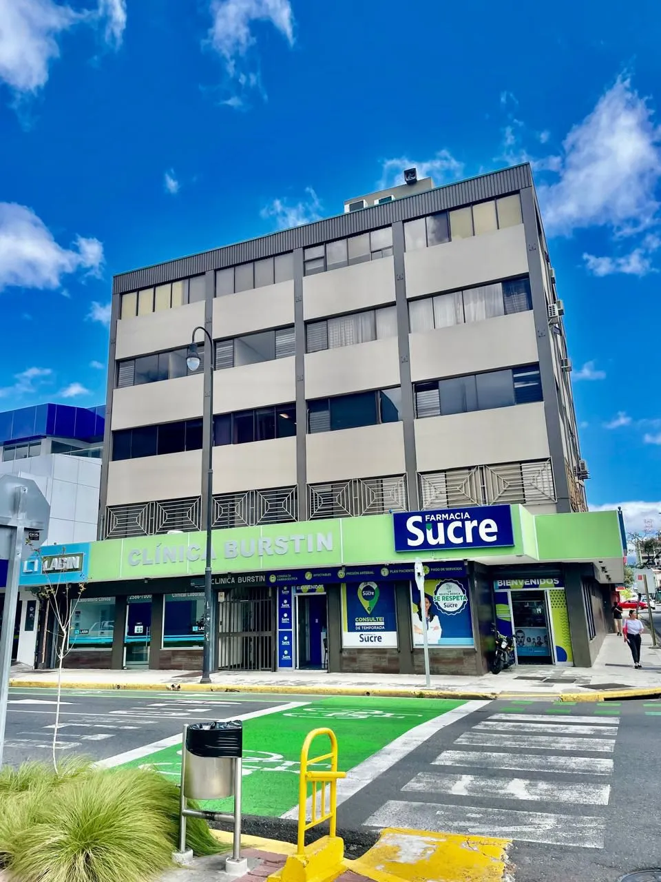 Office in Medical Center: Investment Opportunity - image 1