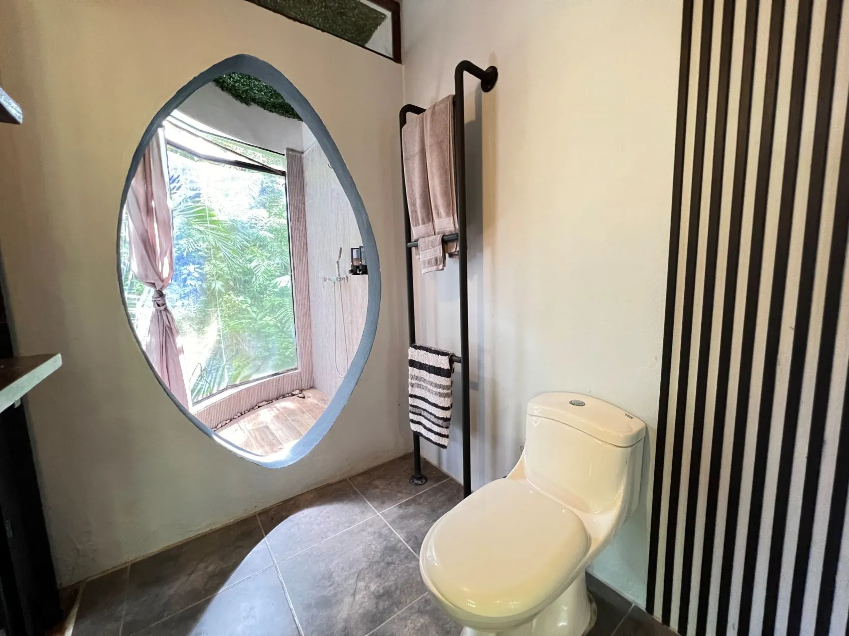 Eco Chic Multi Unit buildingin the Hills of Santa Teresa - image 11