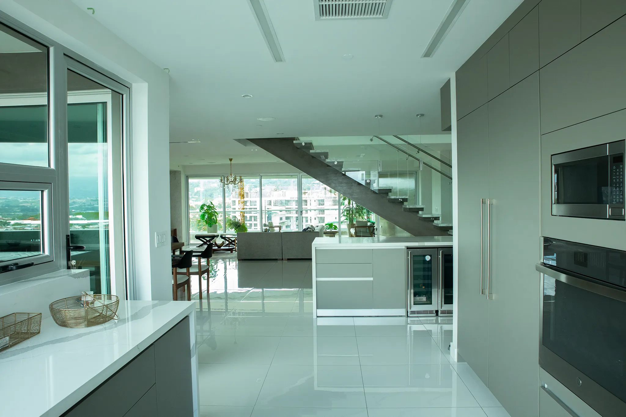 Penthouse for Sale in Central Park Condominium, Escazú - image 5