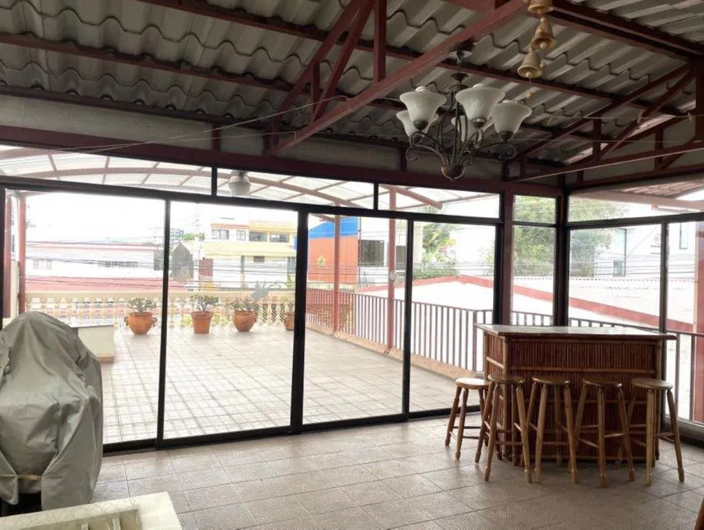 Sale / Interesting Property, (House and Apartments), La Uruca, San Jose - image 13