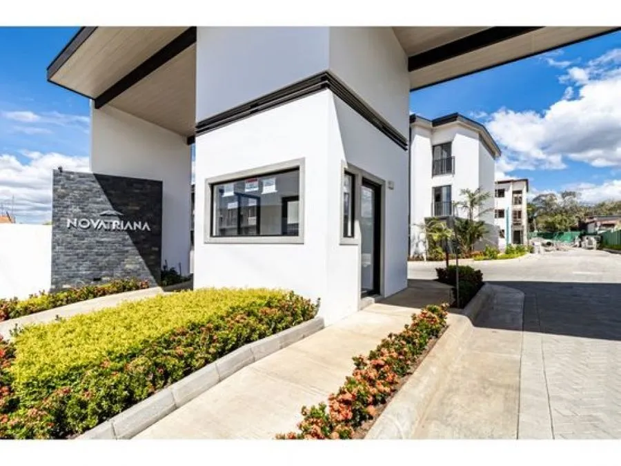 Condominio NOVATRIANA en Alajuela - image 1