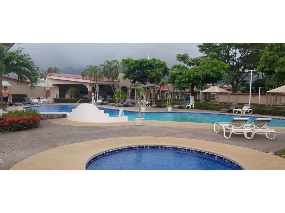 House On Tropical Condominiums. Just 100mts From The Beach - image 9