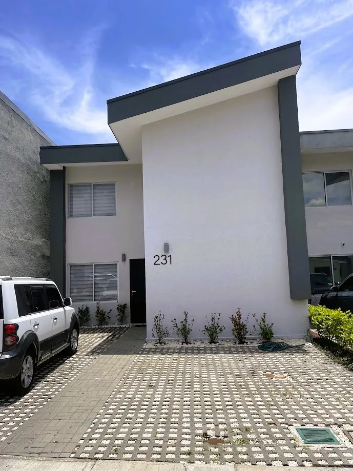 MODERN CONDOMINIUM IN LA GUACIMA, ALAJUELA - image 3