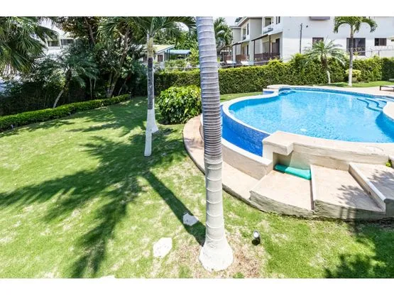 SE VENDE CASA LAURELES ESCAZU ECLECTICA Y MODERNA - image 5