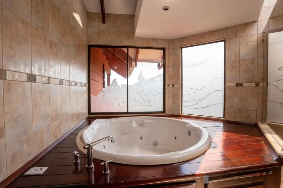 CHALET- STYLE HOME IN VOLIO, SAN RAMON  - image 12