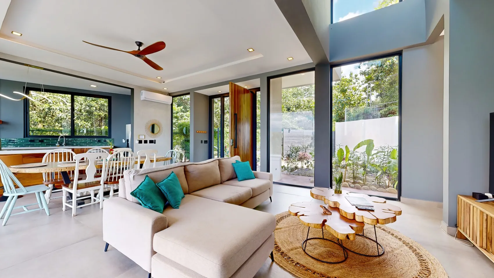 LUXURY INVESTMENT PROPERTY WITH STUNNING OCEAN VIEWS IN UVITA, PUNTARENAS - image 11