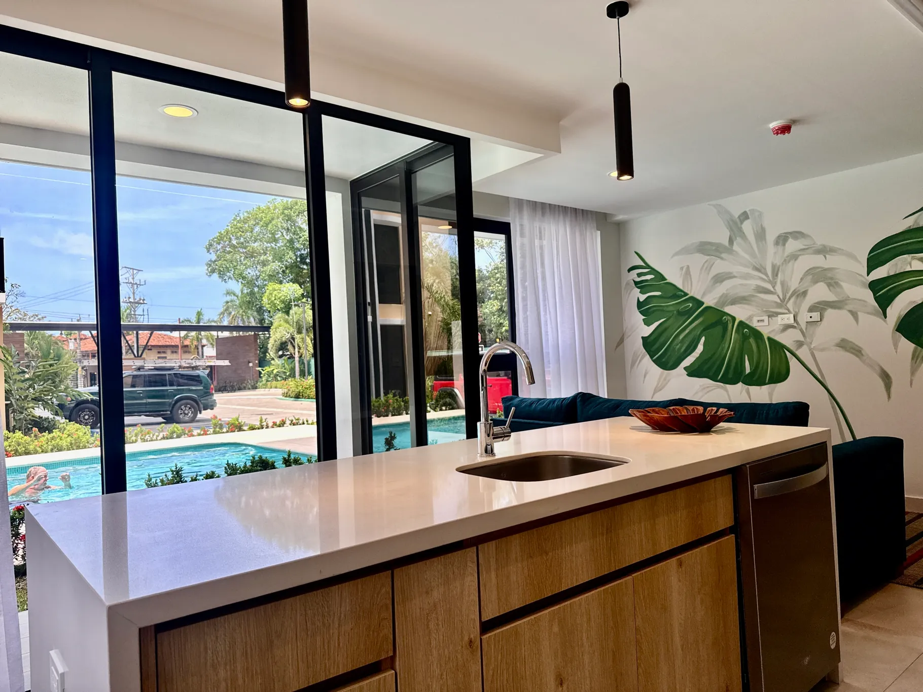  Apartment With Pool View at Torres Del Mar - image 9
