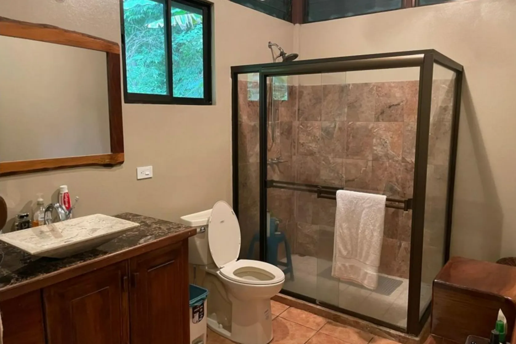 ELEGANT TUSCAN-STYLE HOUSE WITH SWIMMING POOL IN OJOCHAL, COSTA RICA - image 6