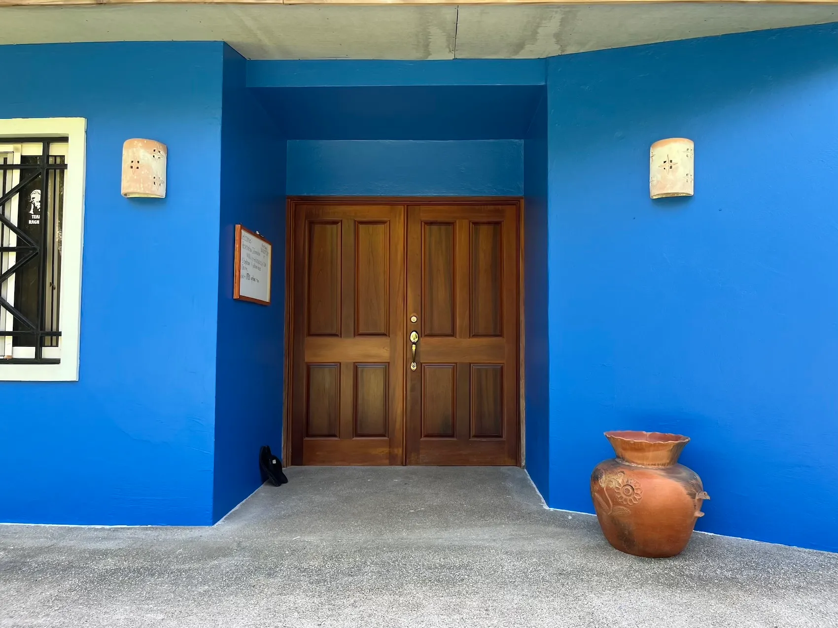 Beachfront 7 Bedroom Gem with Pool in Santa Teresa – Turnkey Rental Income - image 4