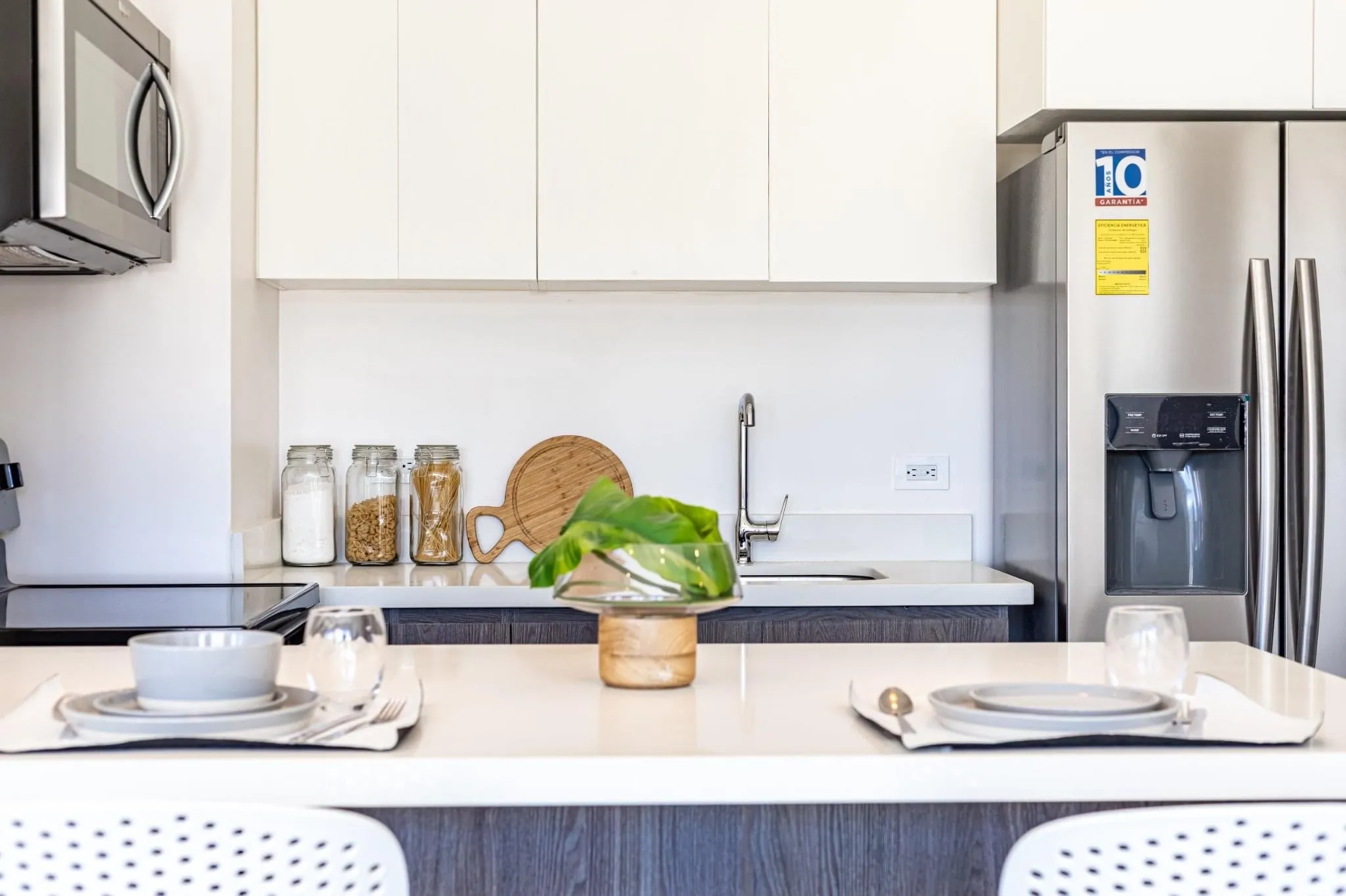 Sale / Beautiful Apartments in Novatriana Condominium, Alajuela - image 11