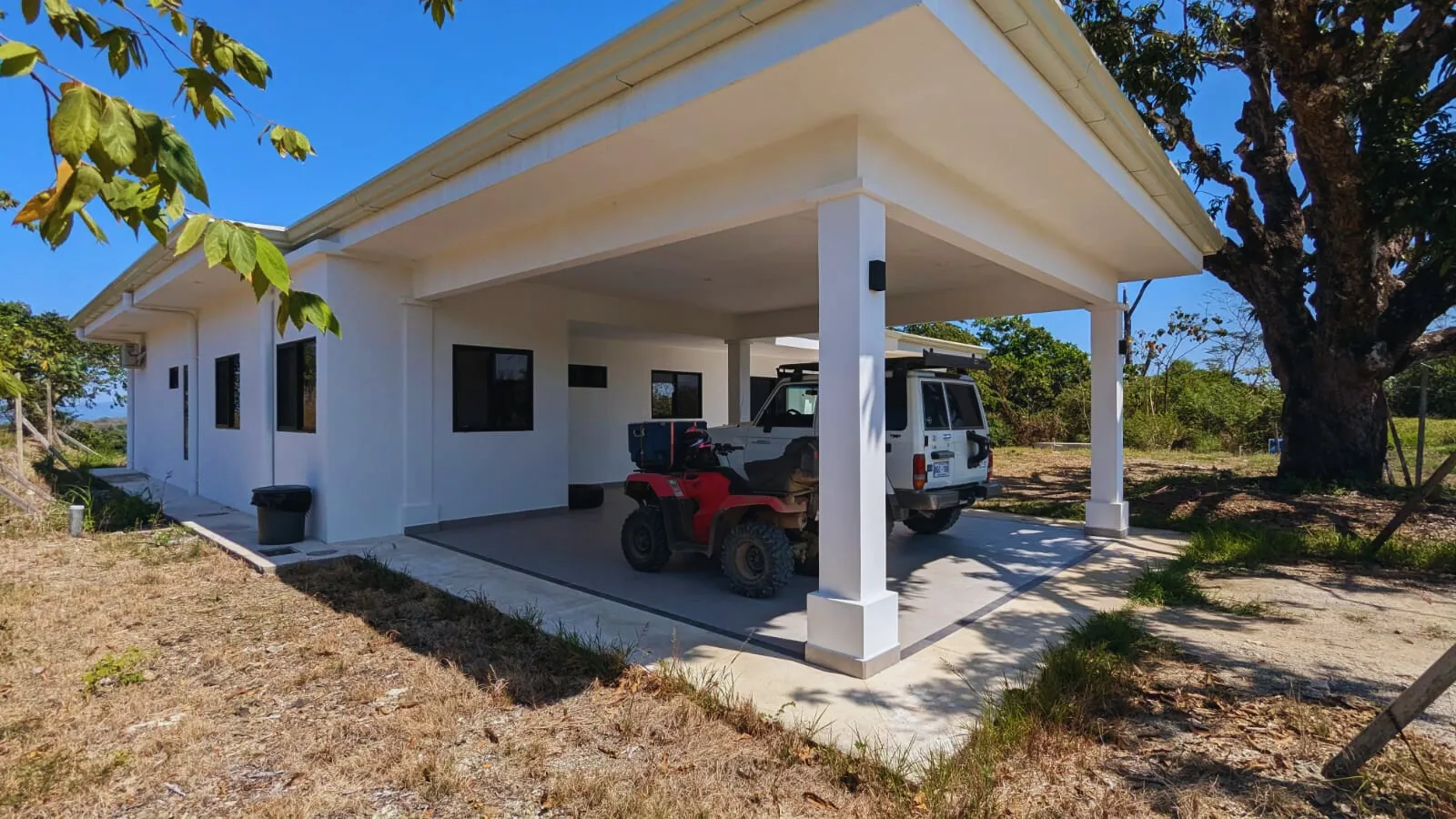 Brand New 3-Bedroom Home with Stunning Views in Santiago – Steps from Santa Teresa & Playa Hermosa - image 12