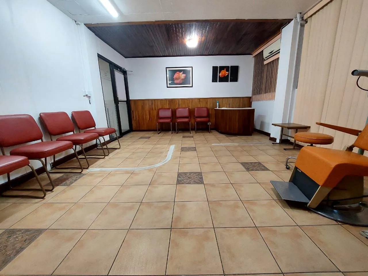 Office in Medical Center: Investment Opportunity - image 3