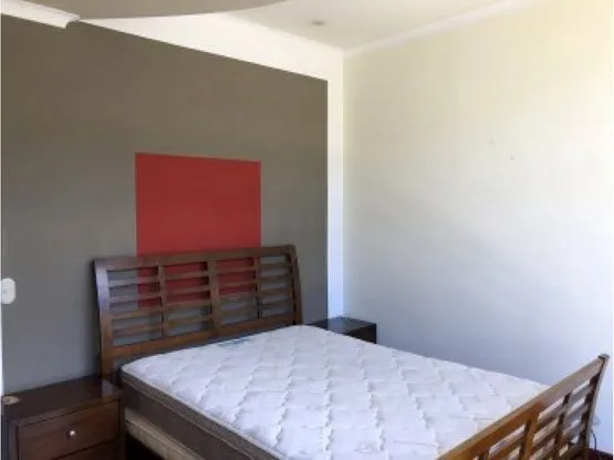 Fully furnished Condo, Riverside - image 7