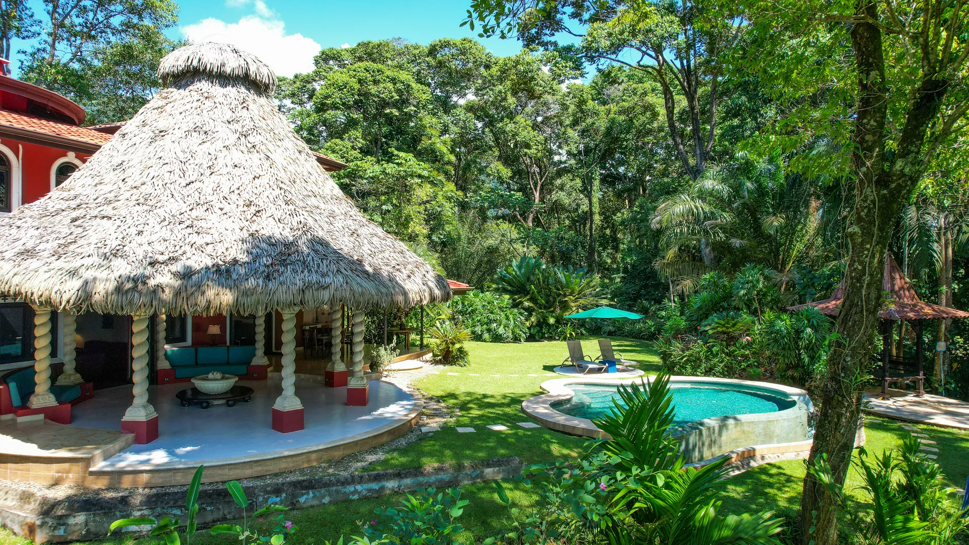 CROWN JEWEL OF THE PACIFIC: A RARE COLONIAL ESTATE WITH OCEAN FRONTAGE IN DOMINICAL - image 12