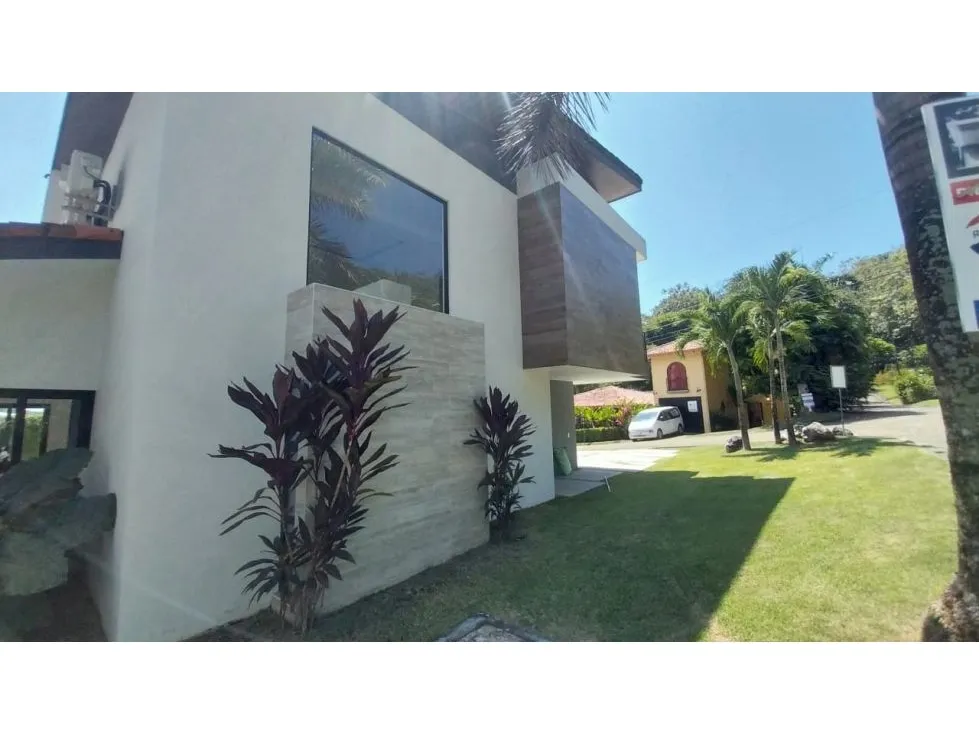  Brand New Home In Gated Community, Playa Hermosa Jaco - image 4