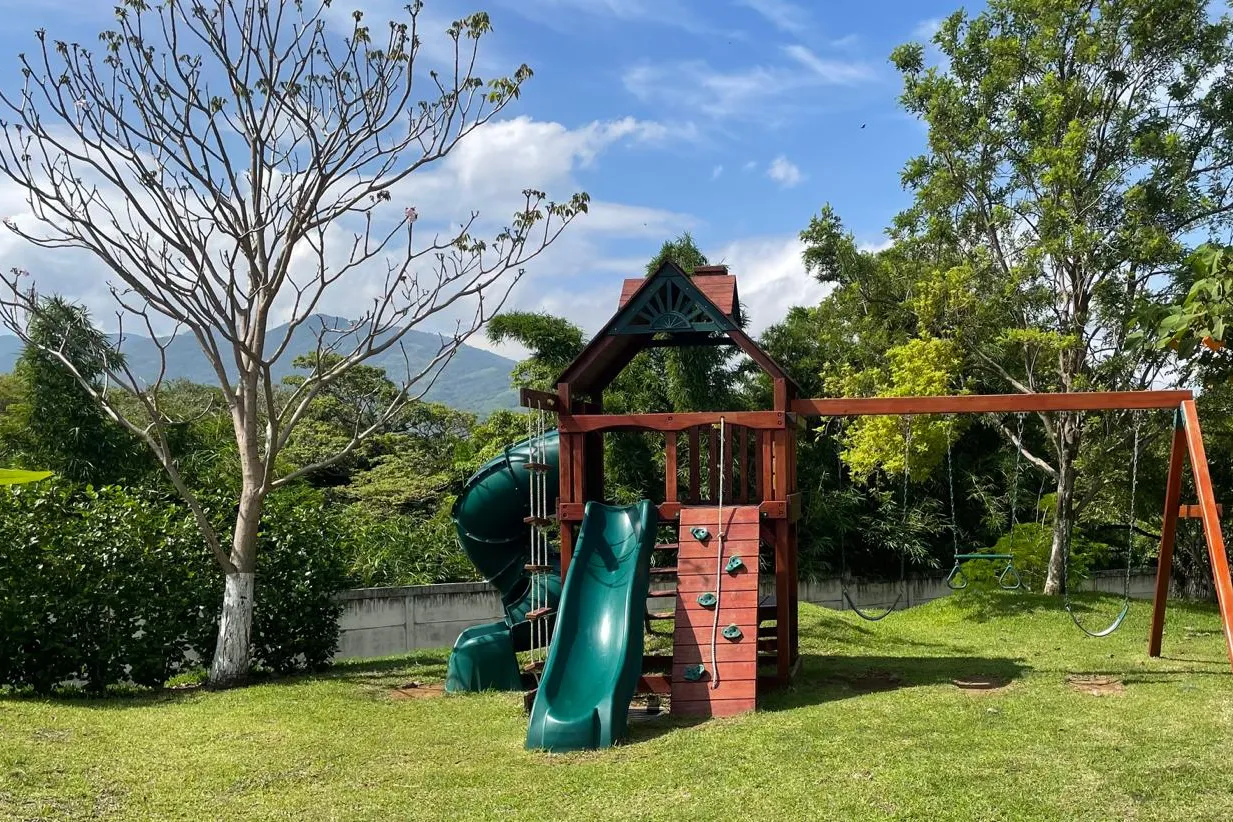 SALE/BEAUTIFUL LOTS IN CONDOMINIUM, SAN RAFAEL , ALAJUELA - image 8