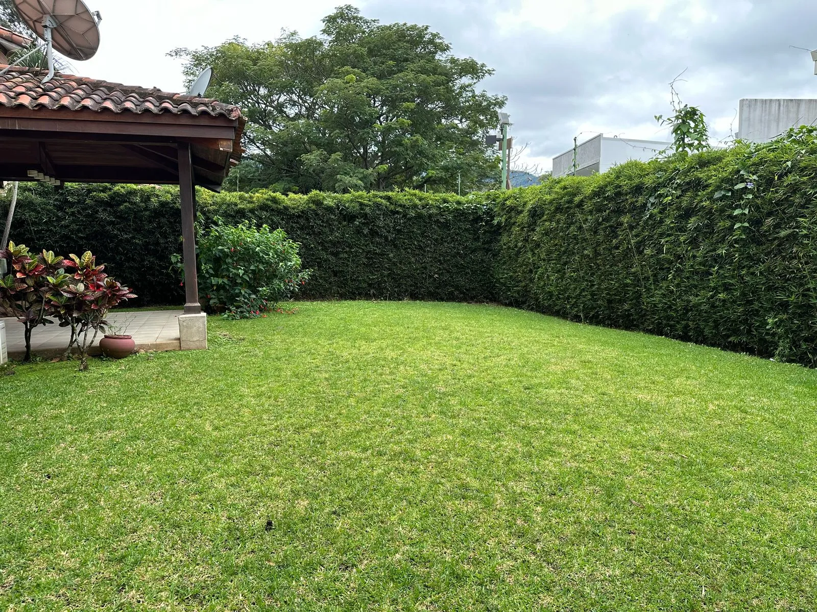 3-Bed Home Town House for rent in Condominium in Santa Ana - image 6