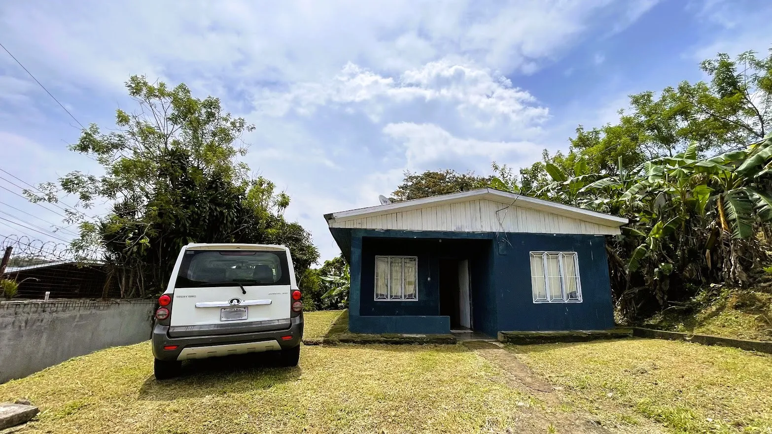 LOT WITH A HOUSE IN SAN ISIDRO, SAN RAMON  - image 9