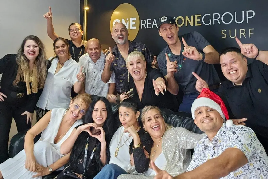 Agent Oscar	Araya gallery image 1