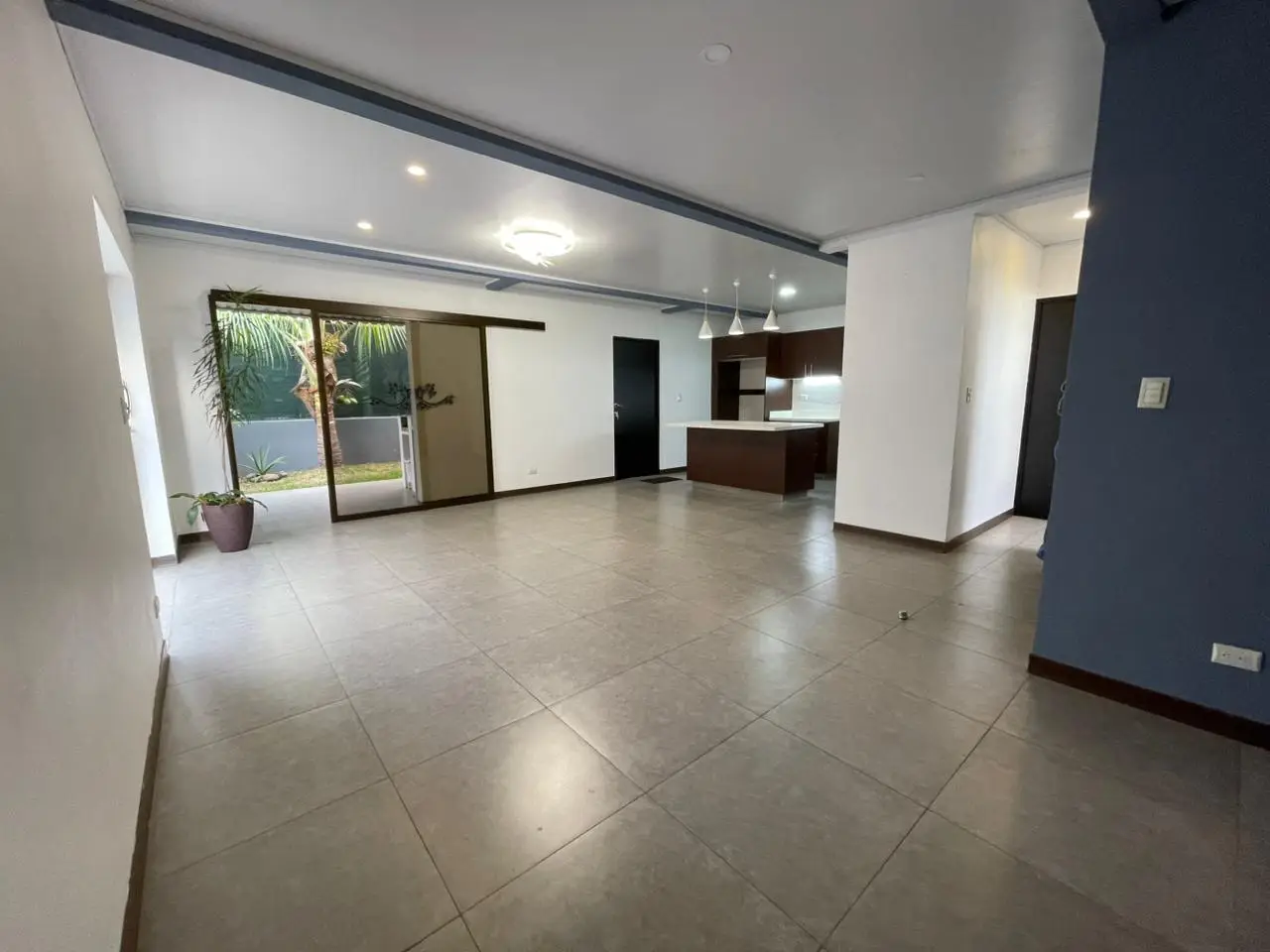 Sleek Modern 4-Bedroom House in Grecia, Alajuela with Ocean Views & Jacuzzi - image 3