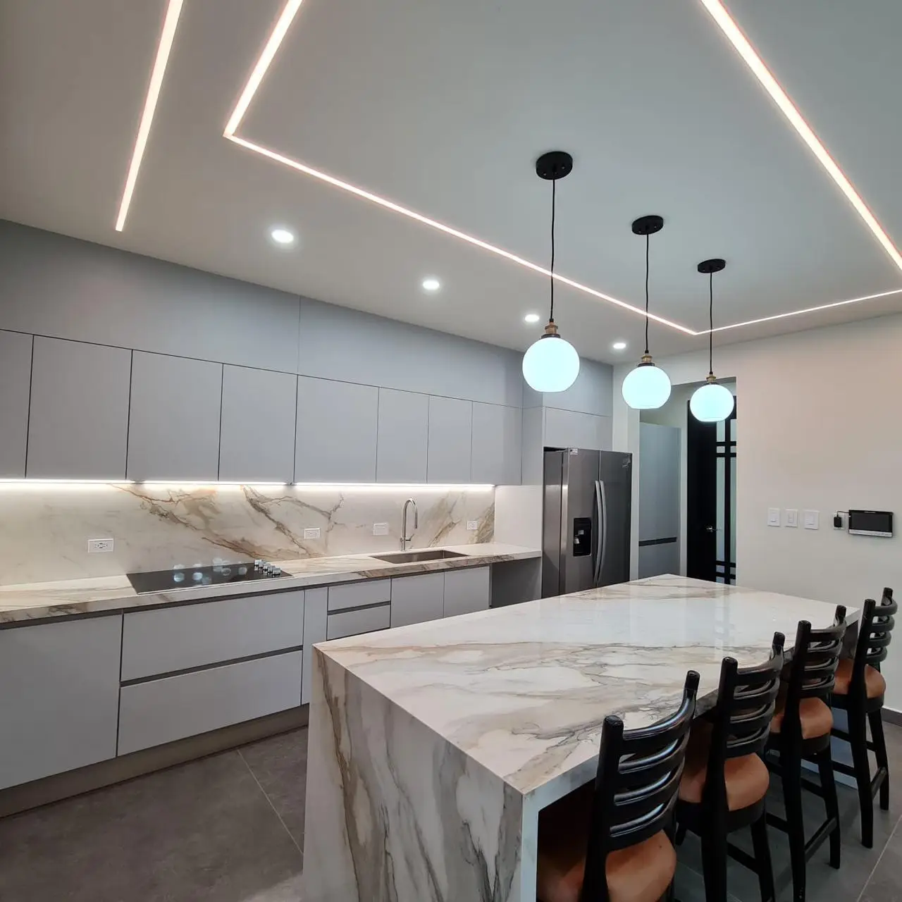 Modern Luxury 4-Bedroom Home in Guácima Gated Community - image 5