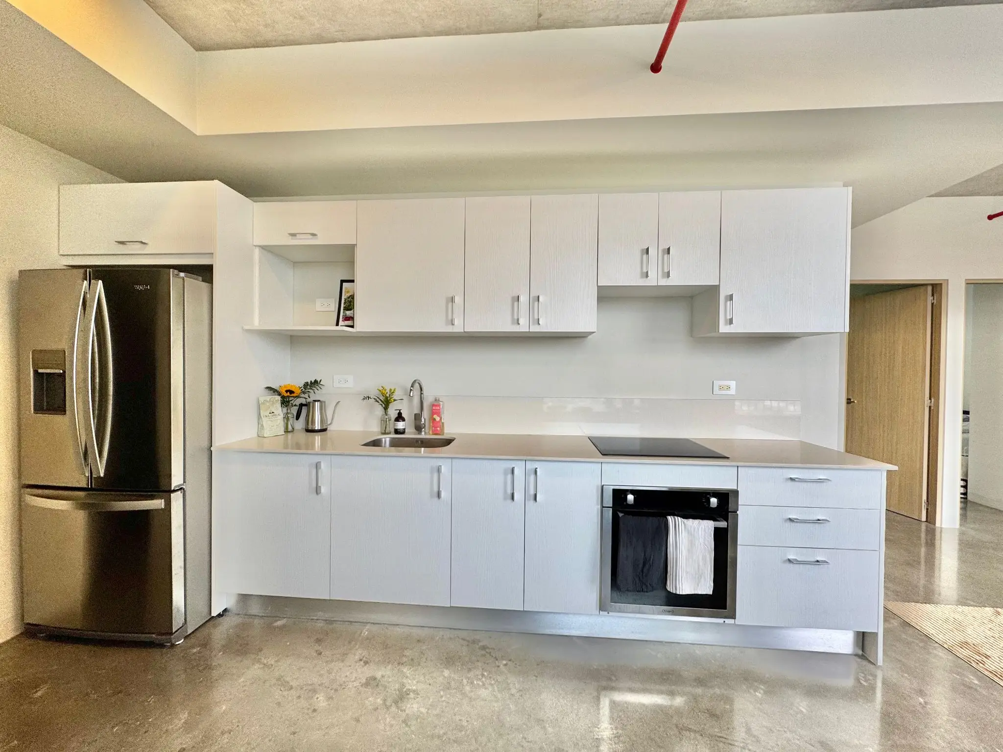 Modern 2-Bedroom Apartment with Panoramic City & Mountain Views in San José - image 11