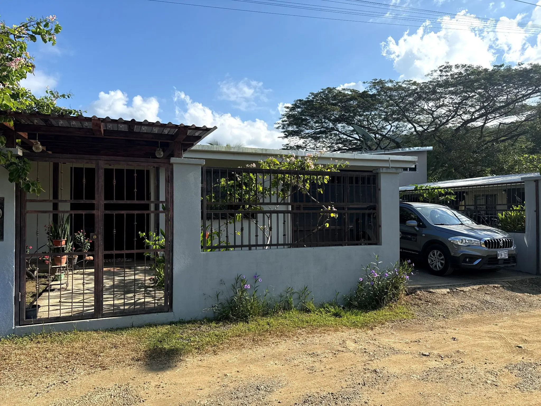 Beautiful Home in Las Monas in Jaco - image 3