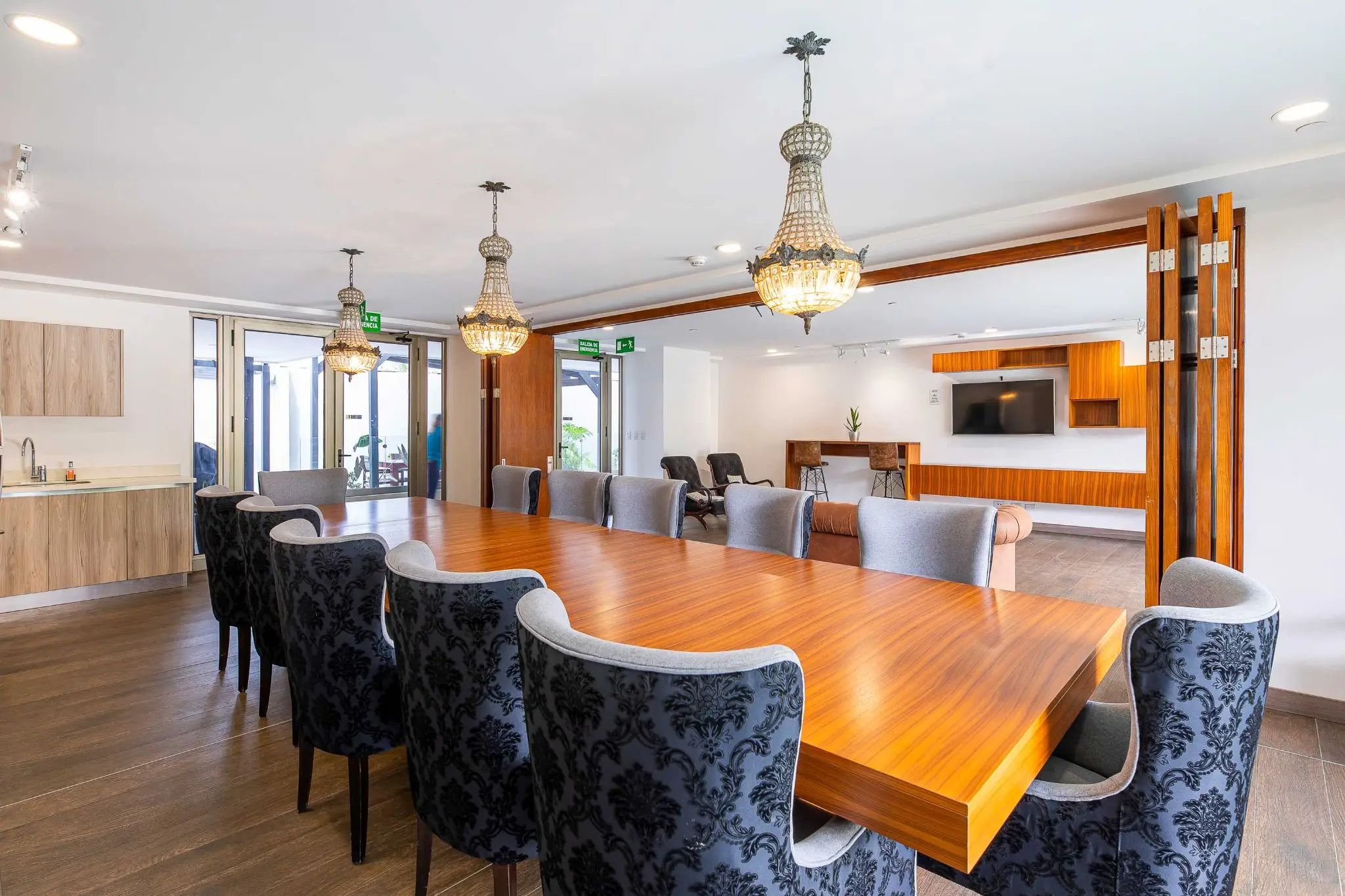 Luxury 3 bedroom Apartment in Nunciatura - image 8