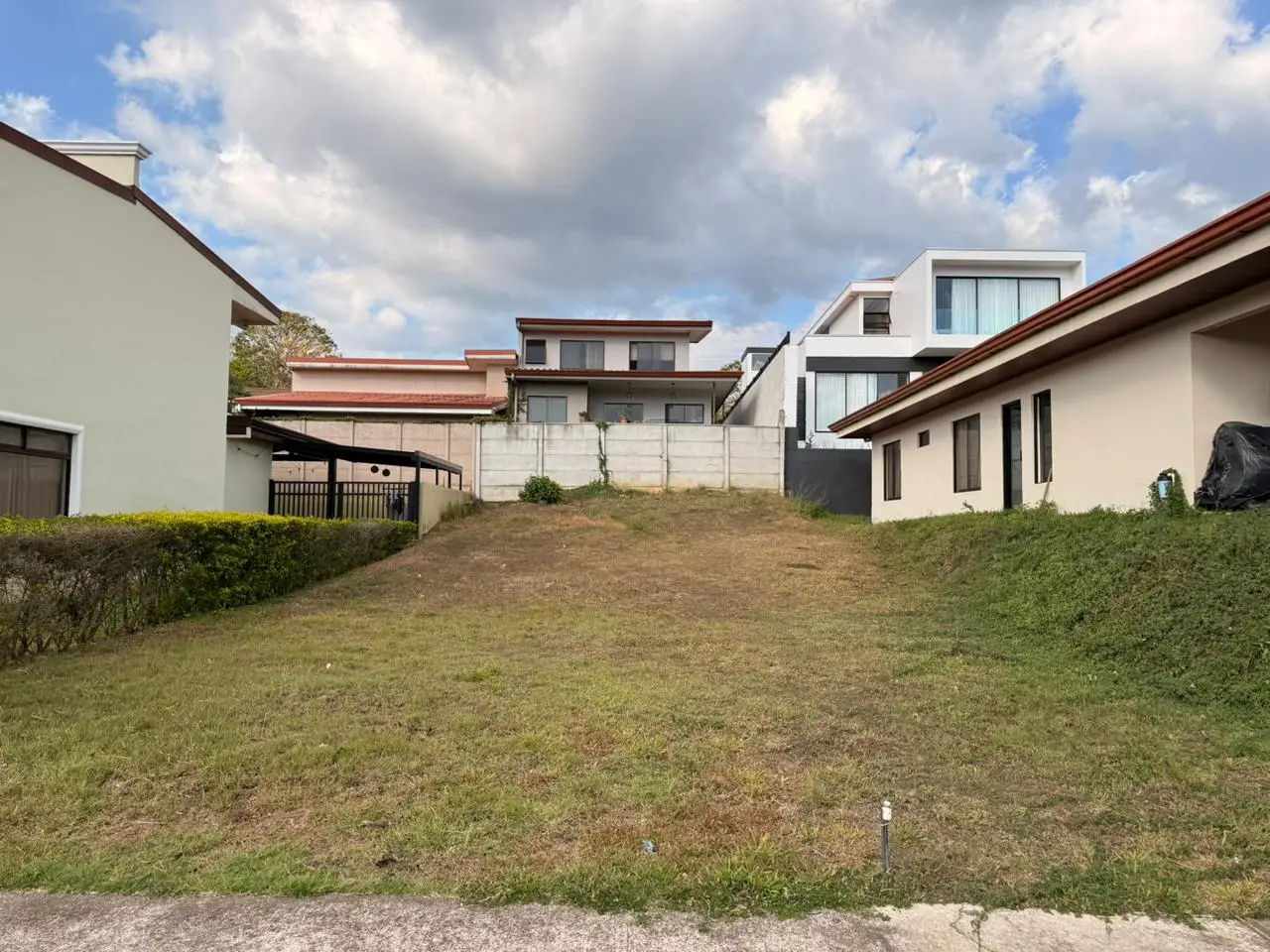 Palmares, Alajuela: Build Your Dream Home on This 250sqm Lot - image 8