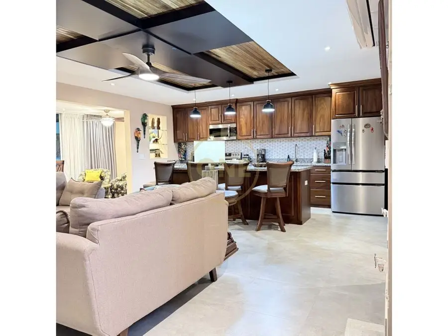 Modern 3-Bedroom Home in Jacó: Coastal Living with Resort Amenities - image 4