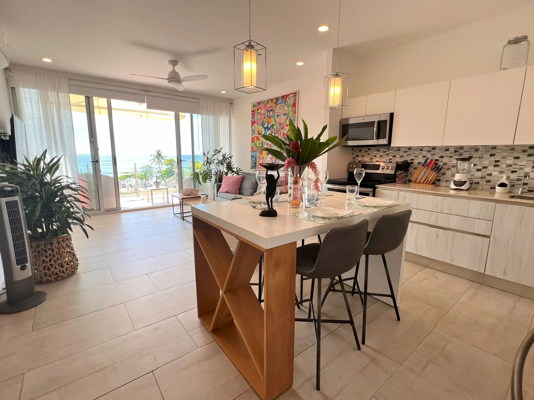 Stunning 2-Bedroom Oceanview Apartment for Sale in Sunset Blvd, Jaco Beach - image 5