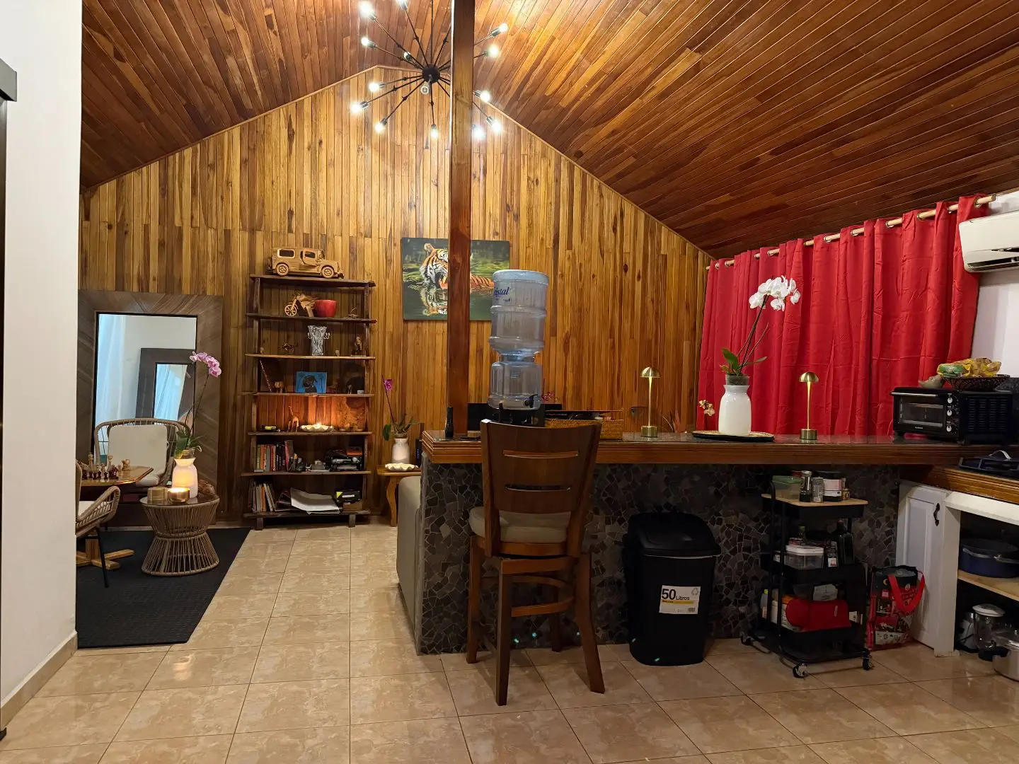 Prime Investment 4-Bedroom Jacó Beach Jacó  - image 9