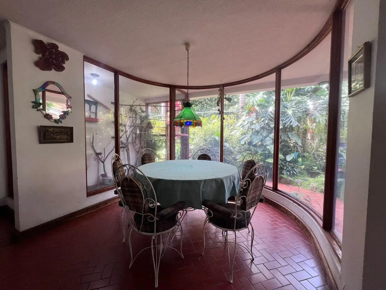 Spacious 5-Bedroom House in Rohrmoser, San José - image 12