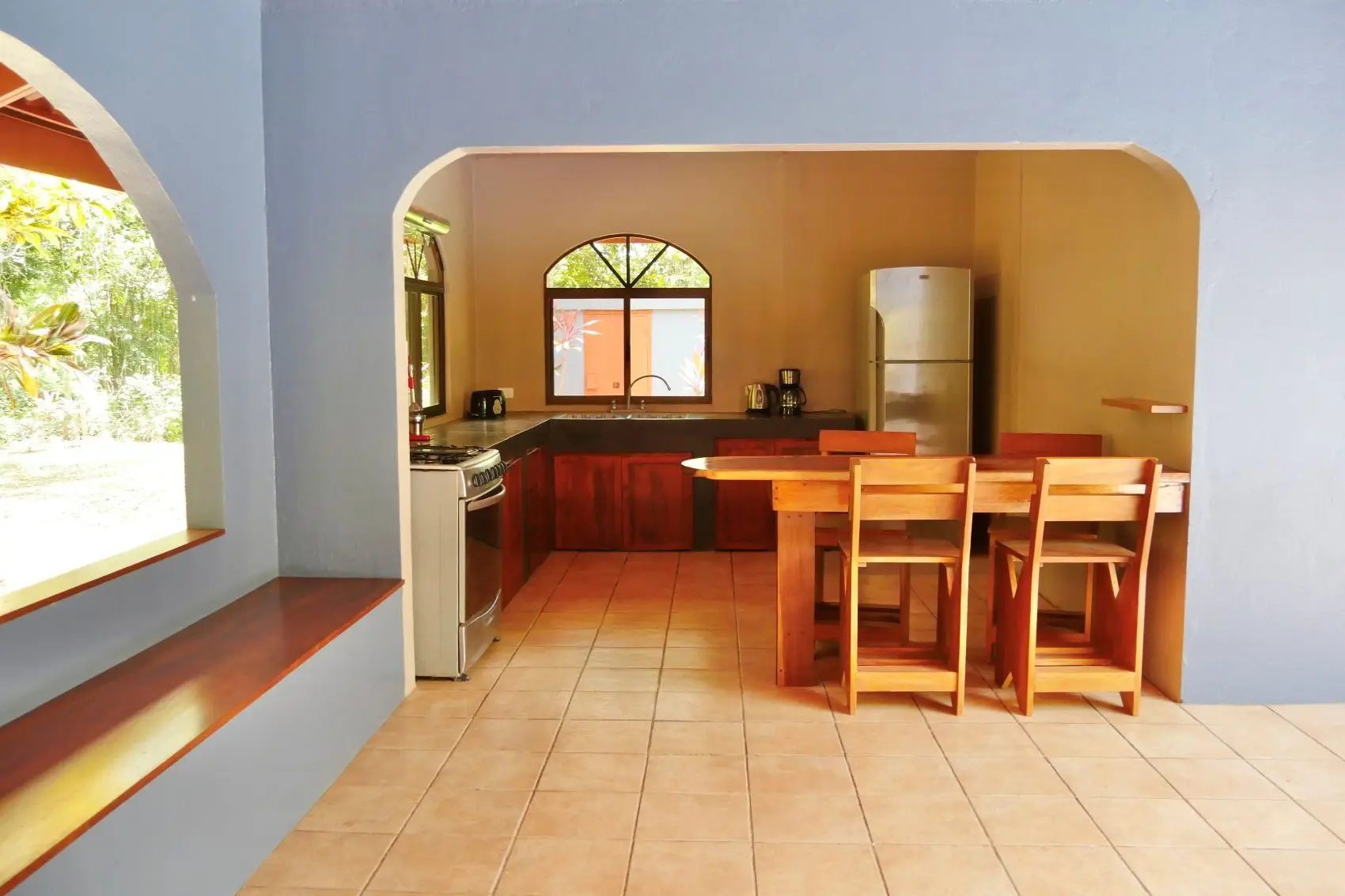 Charming 2-Bedroom Home with Pool and Pura Vida Vibes in San Isidro Santa Teresa - image 5