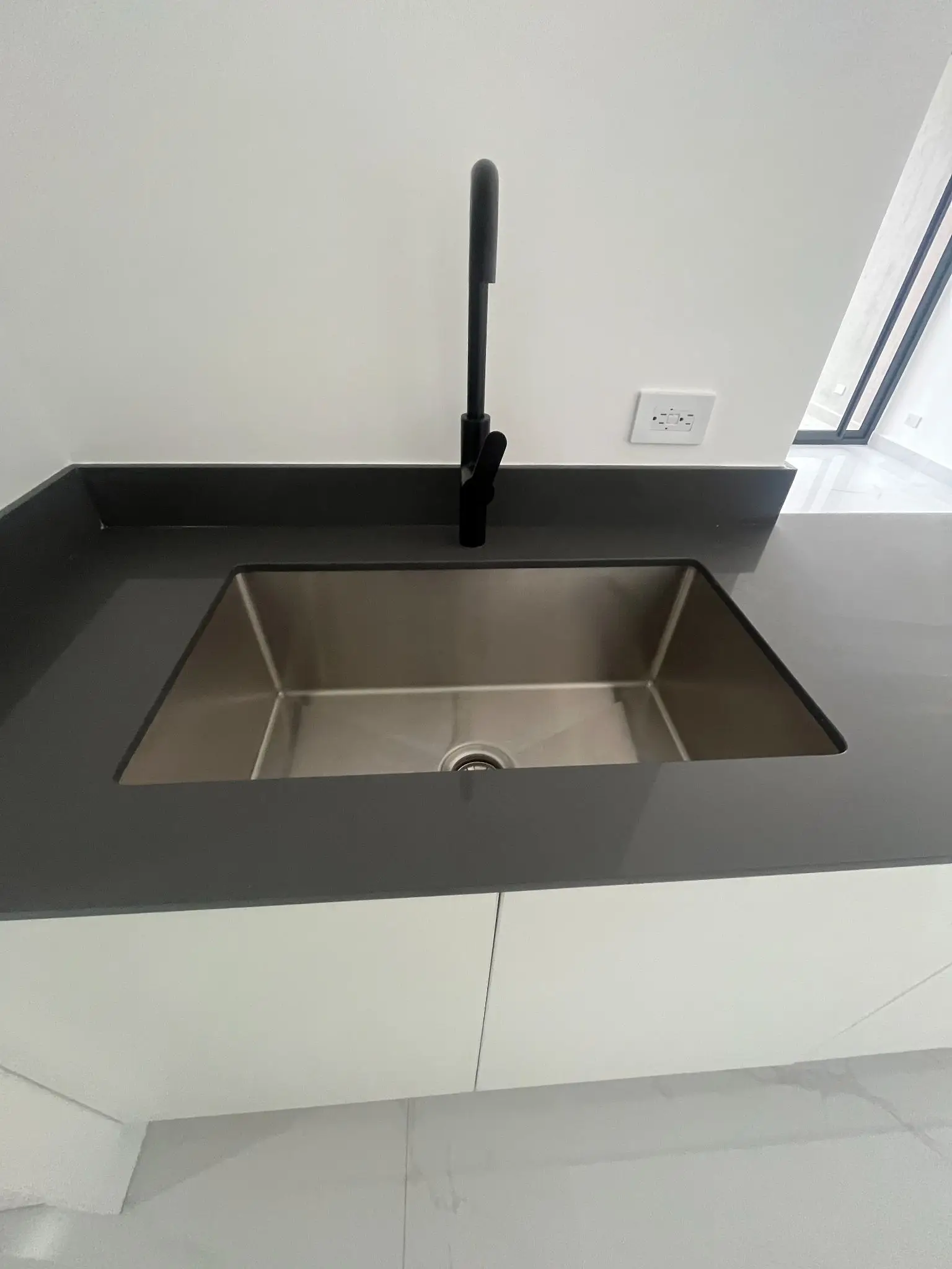 New Modern 1-Bedroom Apartment in Pavas, San José | - image 11