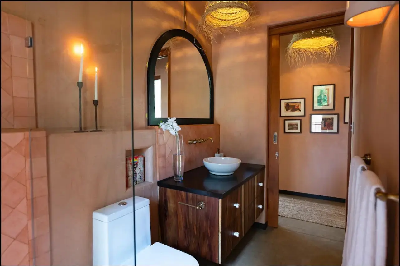 House  in Hermosa with  3 Spacious 105 m² Units with Pool - Turnkey income oppportunity  - image 13