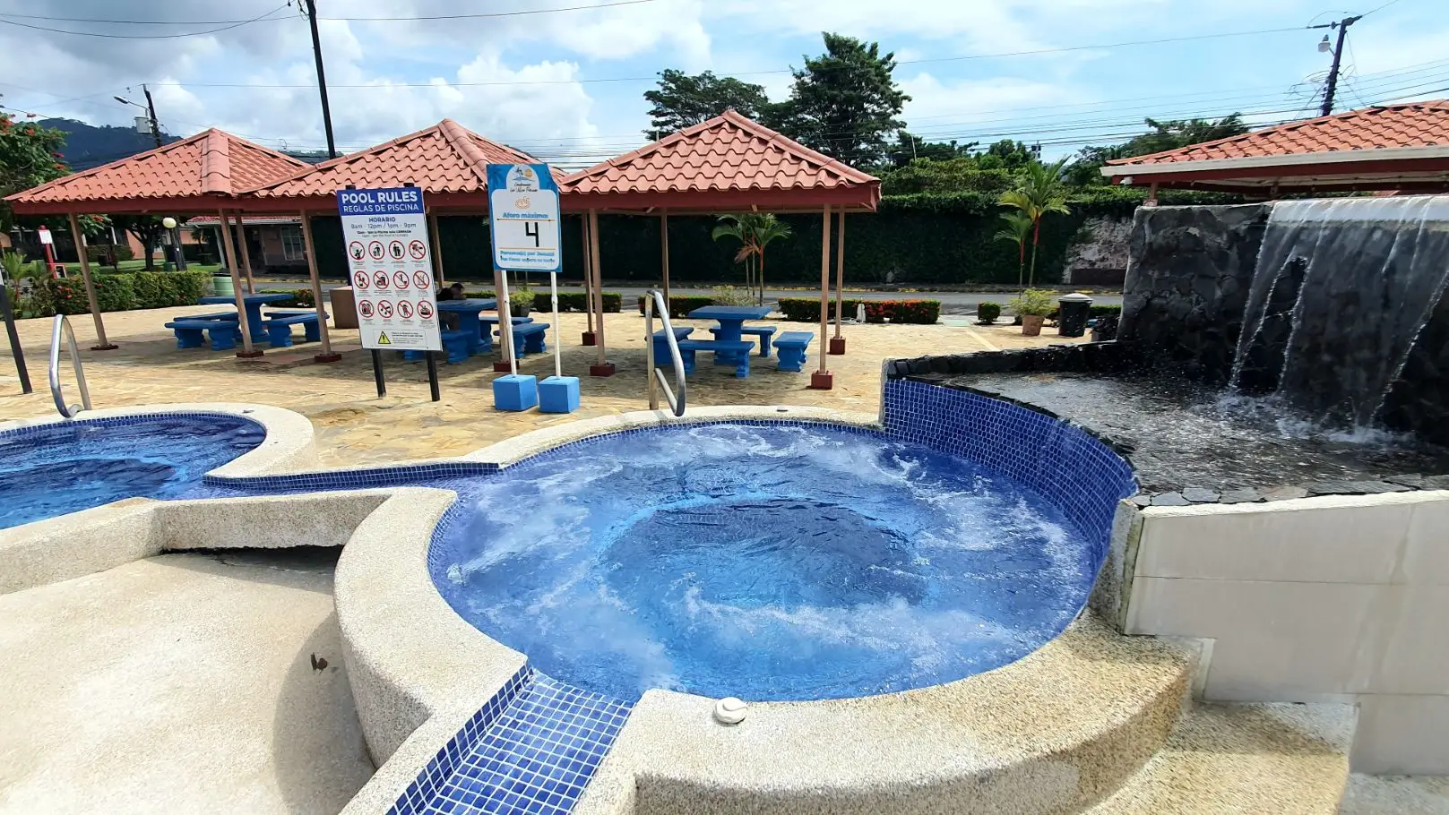 Charming 4-Bed Condo in Las Villas Paraíso - Perfect Family Home or Income Property ! Jaco center. - image 5