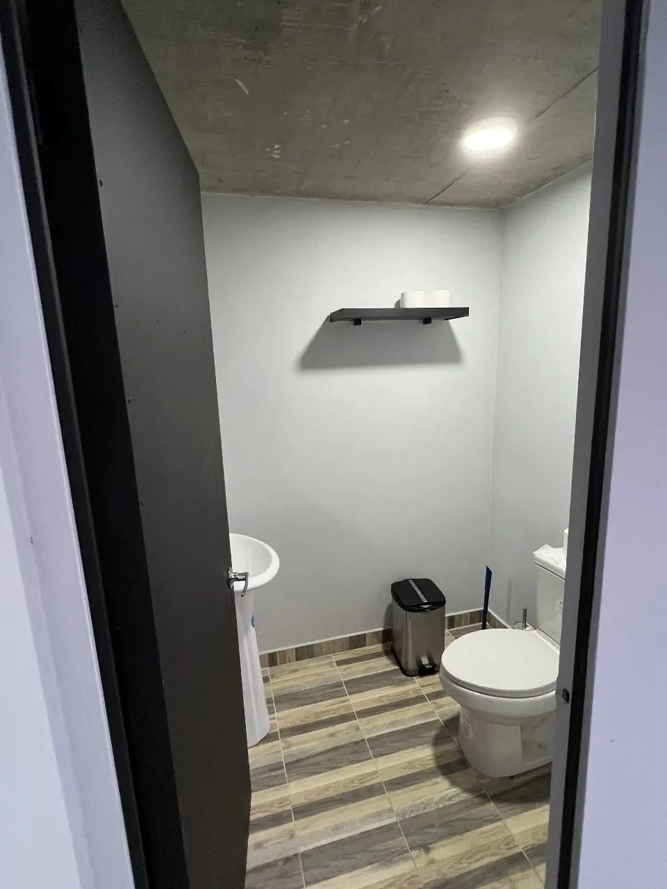 Brand New Modern Home in Grecia, Alajuela: Private Pool & Hot Tub Oasis - image 4