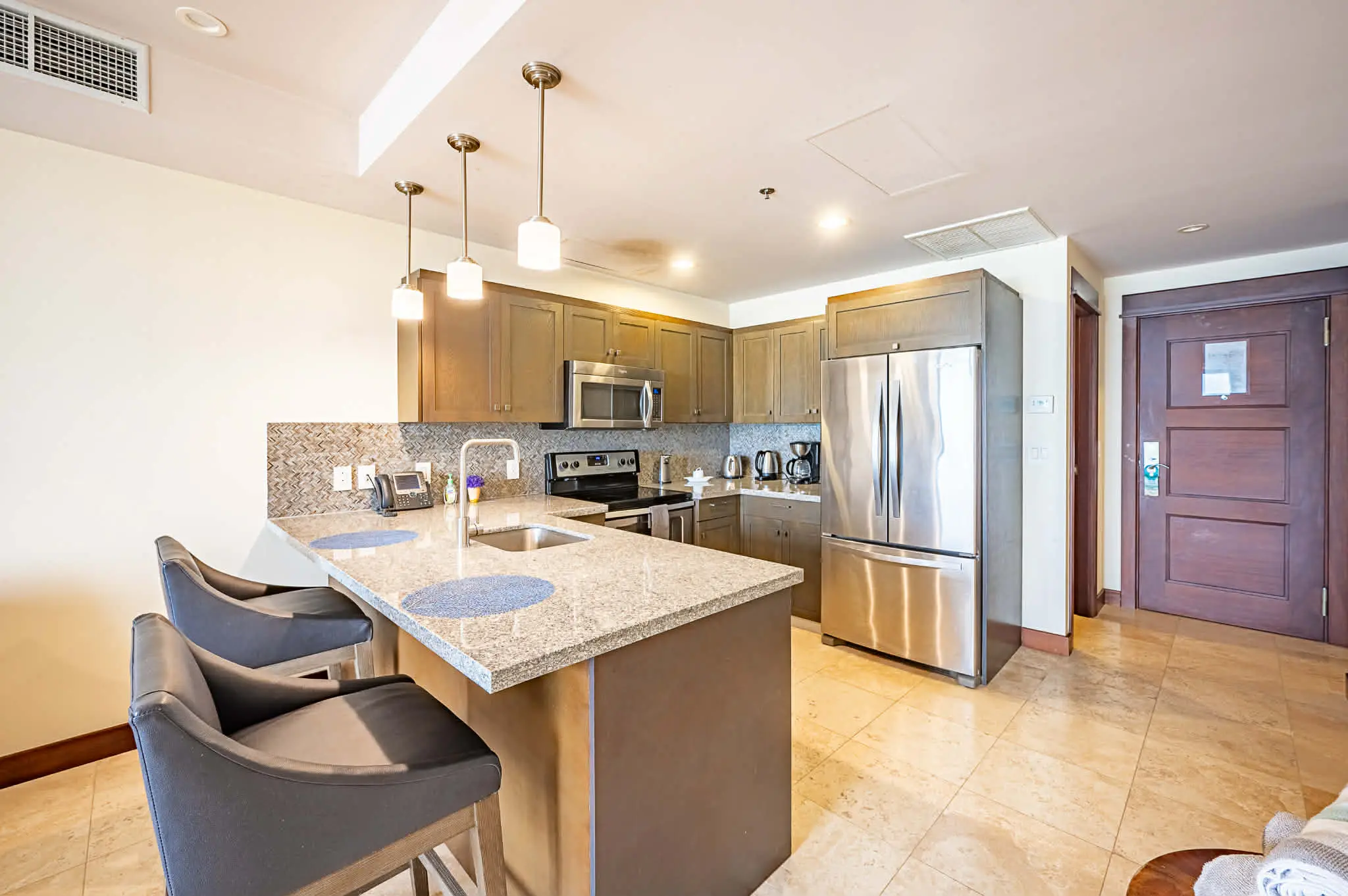 Beachfront Ocean View 1-BR Condo at Croc’s Resort & Casino – Jacó - image 12