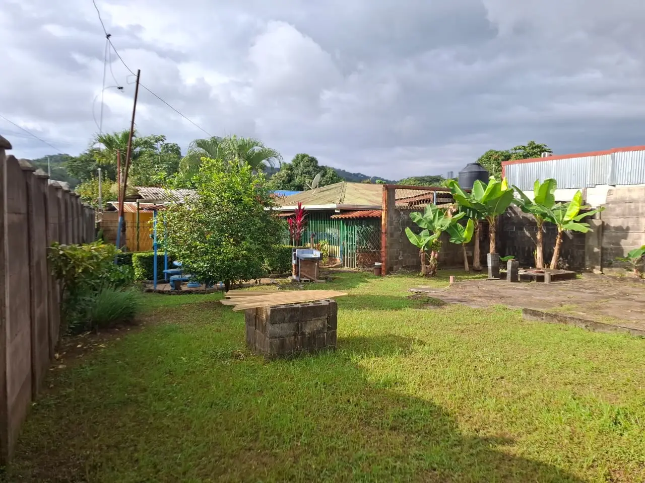 Strategically Located Home with Large Lot & Investment Potential in Herradura - image 15