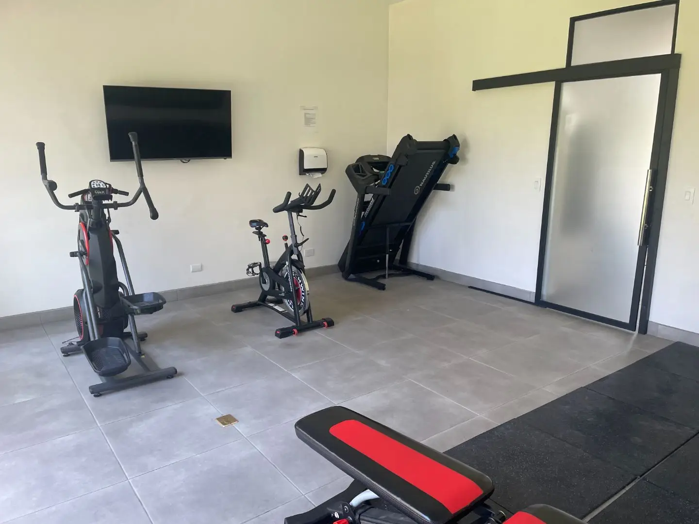 VENTA Y ALQUILER/ Apartamentos , Condominio NOVATRIANA, Alajuela - image 7