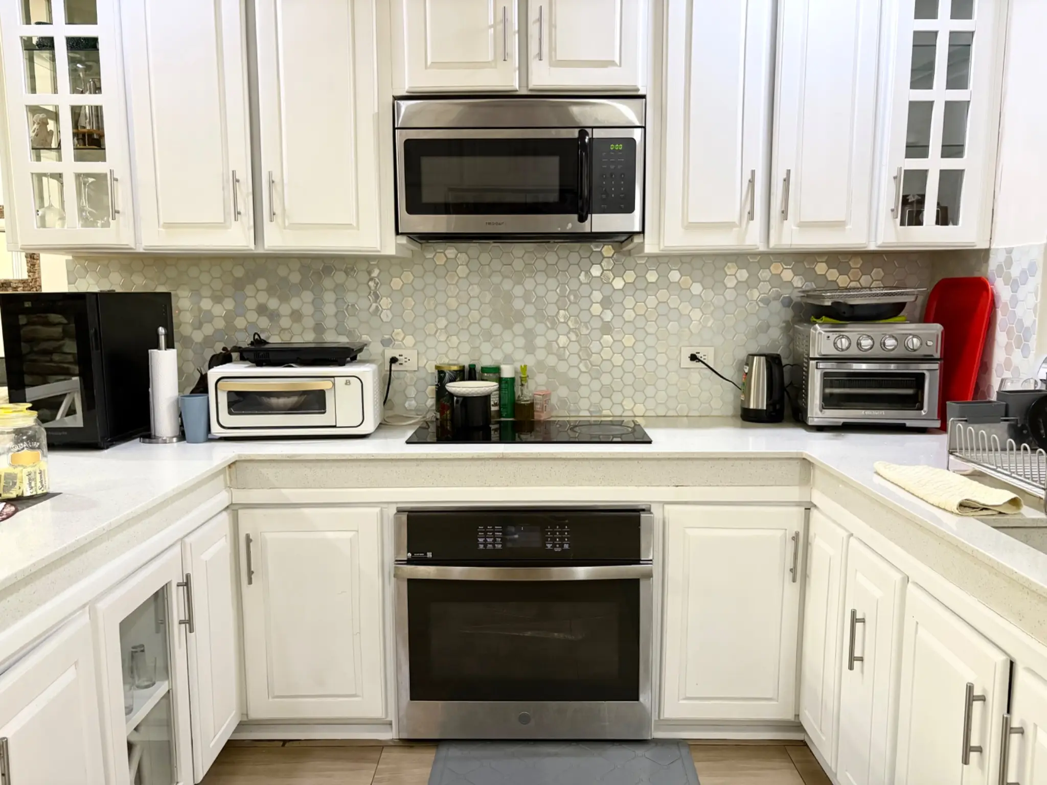 Modern Tropical Oasis with Private Pool in Jacó Sol, Costa Rica - image 2