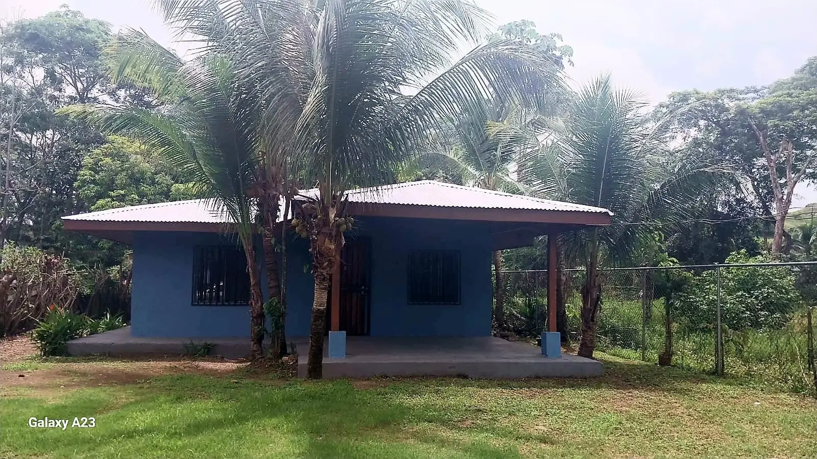 Practical house in Quebrada Amarilla with large land - image 3