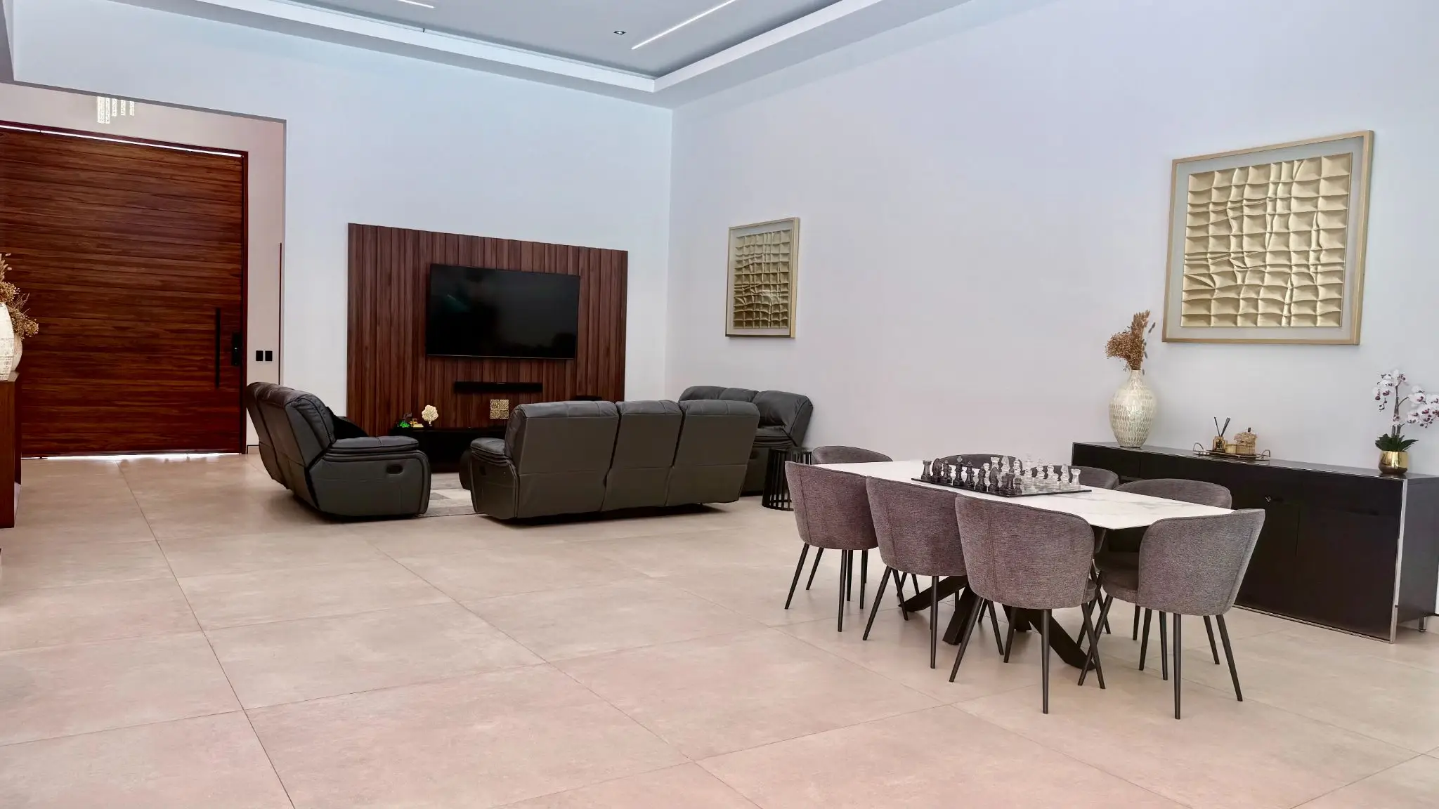 Ultra-Modern 4-Bed Luxury Villa with Pool in Herradura, Costa Rica - image 6