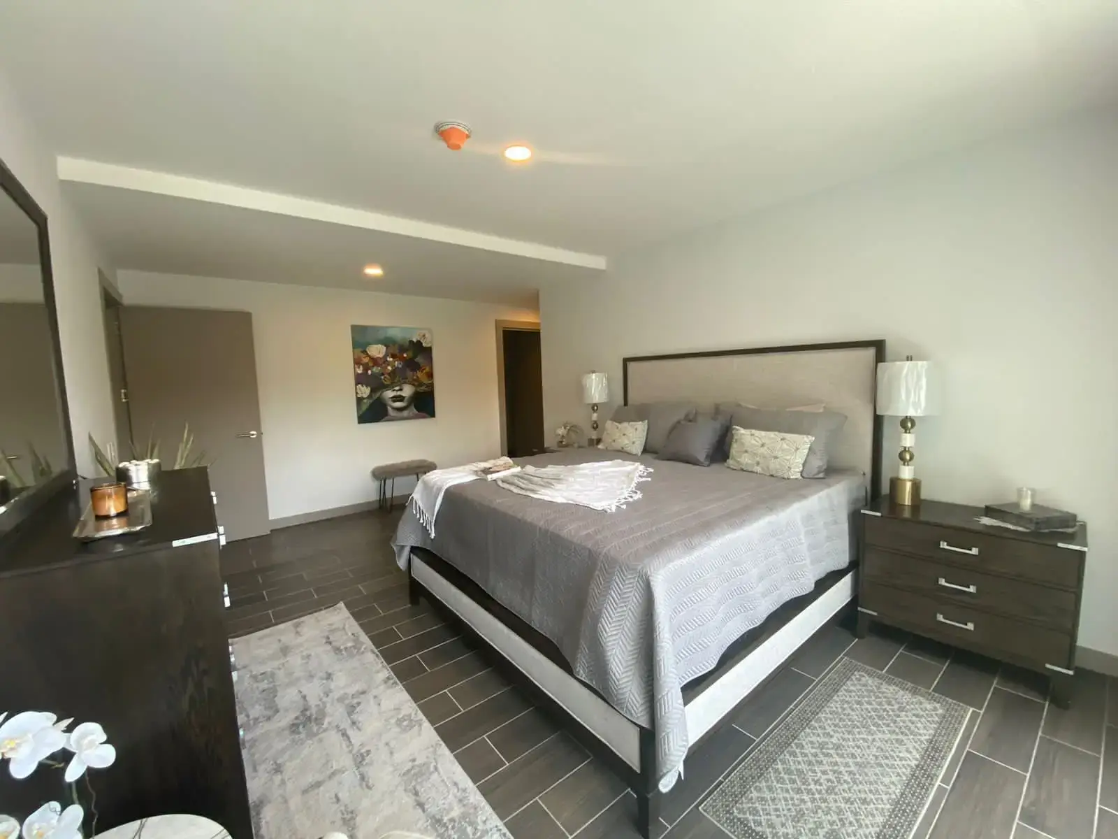 Sophisticated 2-Bedroom Apartment in Escazú’s Best Area - image 8