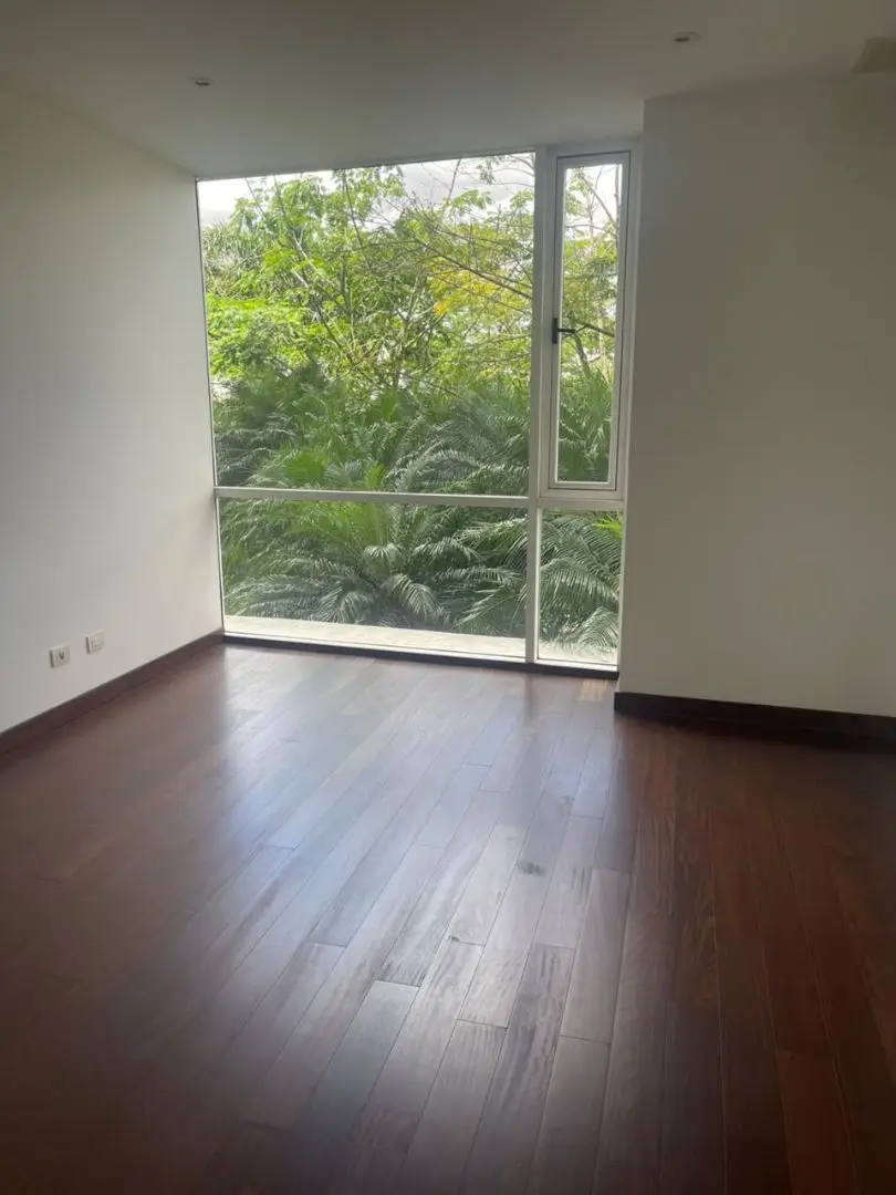 Modern 1-Bedroom Apartment | San Rafael, Escazú - image 11