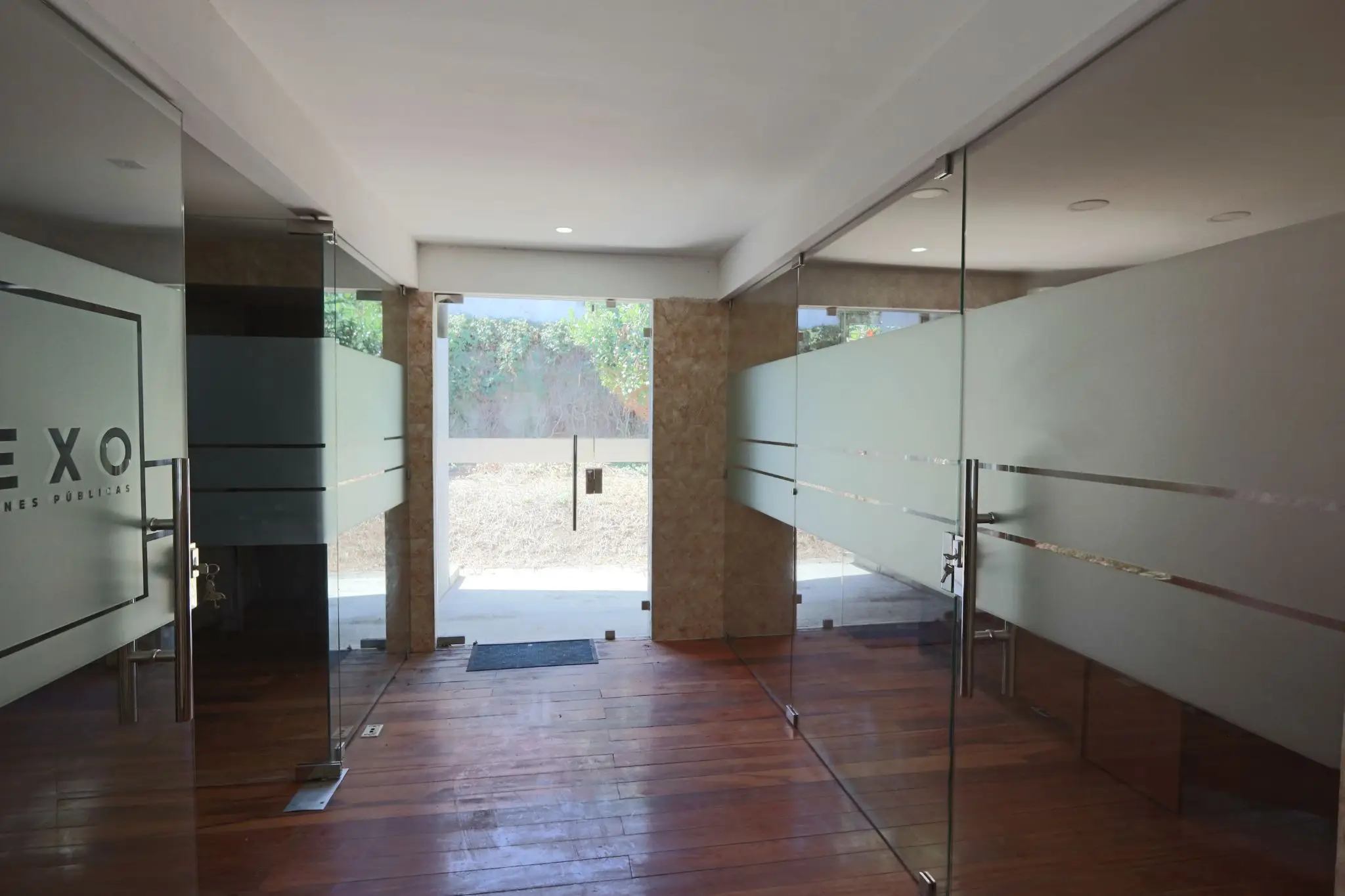 Corporate Office for Rent - image 6