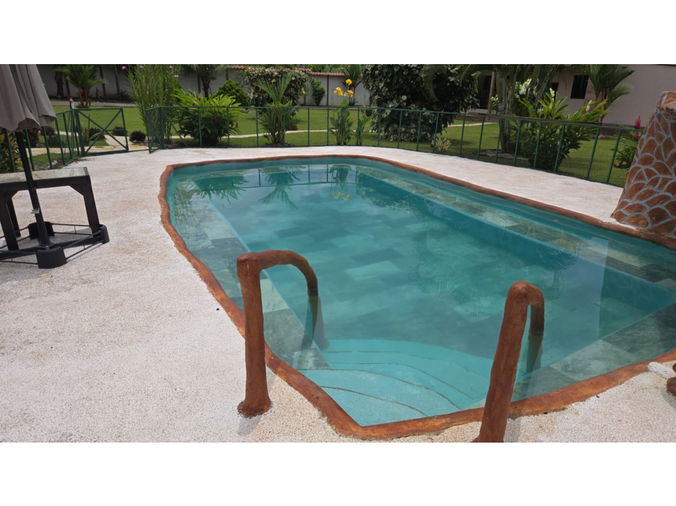 Villa Fortuna with an excellent view of the Arenal Volcano - image 1