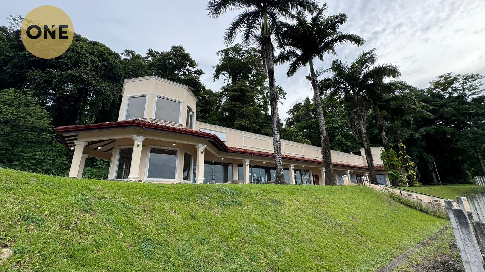 Solid investment in Limón: Consolidated commercial property in Siquirres - image 2